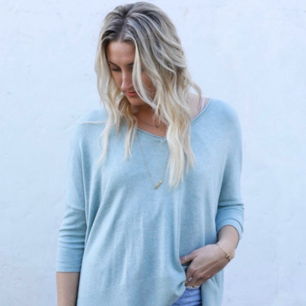 HERMOSA V NECK - Picture 1 of 4